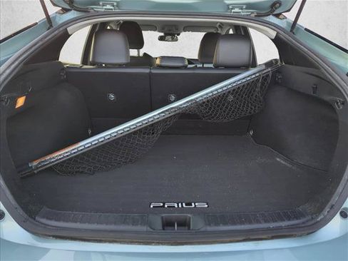 Used 2017 Toyota Prius Three Touring w/ Carpet Mat Package FWD image 6