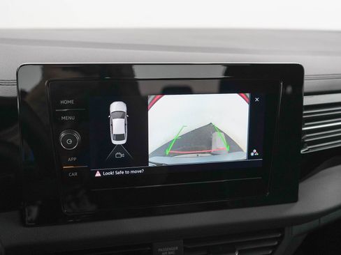 Used 2025 Volkswagen Jetta Sport FWD image 20