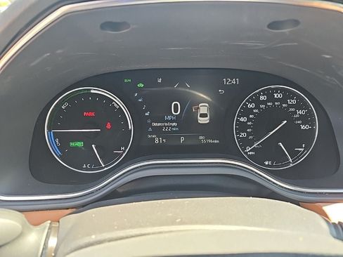 Used 2021 Toyota Avalon XSE FWD image 6