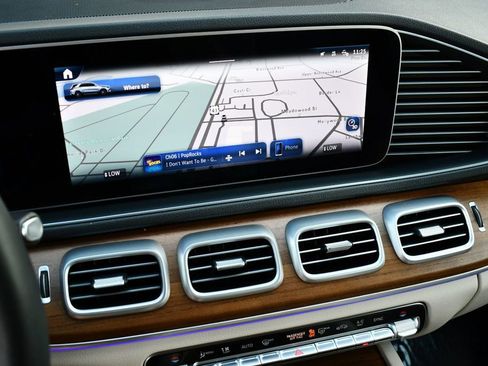 Used 2024 Mercedes-Benz GLE 450 4MATIC image 49