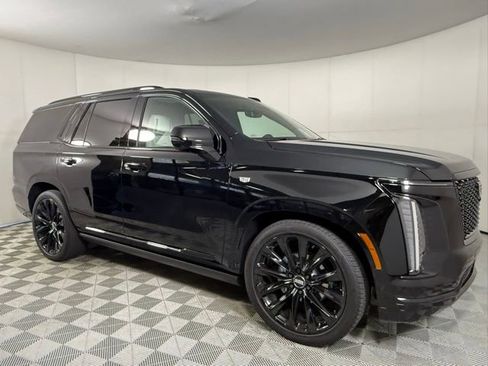 Certified 2026 Cadillac Escalade Platinum Sport w/ LPO, ONYX Package image 10