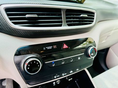 Used 2019 Hyundai Tucson SE image 42