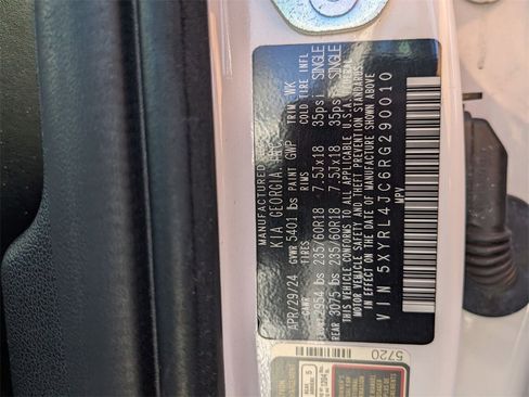 Used 2024 Kia Sorento S image 35