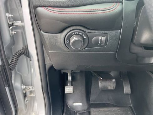 Used 2024 Dodge Durango R/T RWD image 33