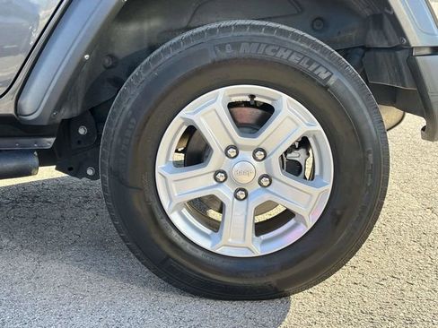 Used 2021 Jeep Wrangler Unlimited Sport image 11
