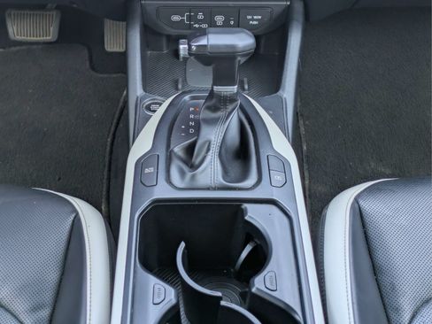 Used 2025 Kia K4 GT-Line w/ GT-Line Premium Package FWD image 16