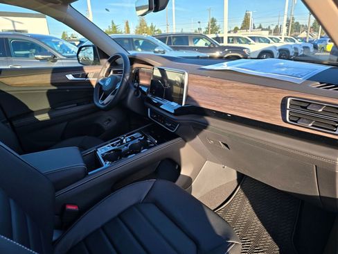 New 2026 Volkswagen Atlas SEL image 33