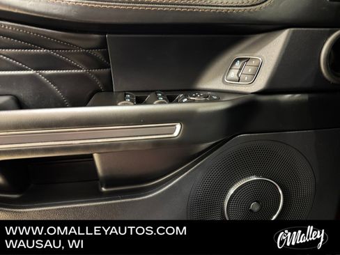 Used 2021 Ford Expedition Max Platinum image 19