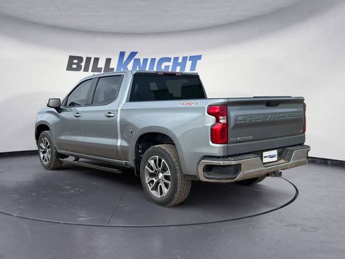 Used 2023 Chevrolet Silverado 1500 LT image 3