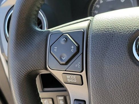 Used 2019 Toyota Tacoma TRD Sport AWD/4WD image 30