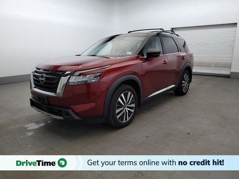 Used 2022 Nissan Pathfinder Platinum w/ Cargo Package AWD/4WD image 1