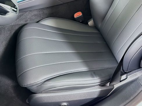 New 2026 Mercedes-Benz E 450 4MATIC Sedan image 22