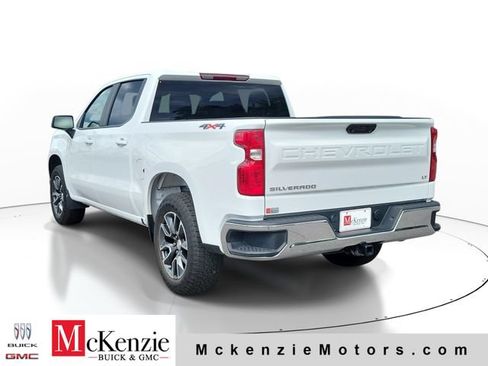 Used 2024 Chevrolet Silverado 1500 LT AWD/4WD image 3