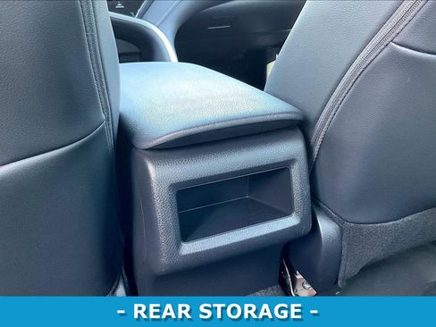 Used 2022 Toyota Camry SE w/ Convenience Package image 10