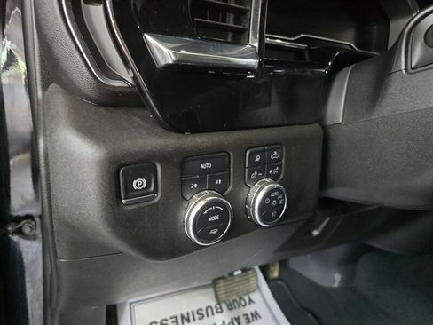 Used 2025 GMC Sierra 1500 SLT AWD/4WD image 34