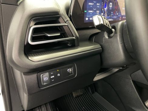 Certified 2024 Chevrolet Traverse LT FWD image 25