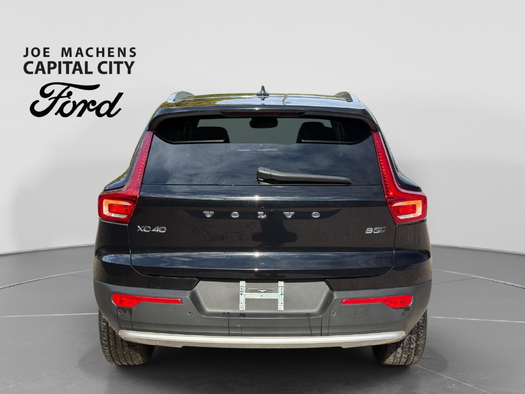 Used 2025 Volvo XC40 B5 Core AWD/4WD image 6