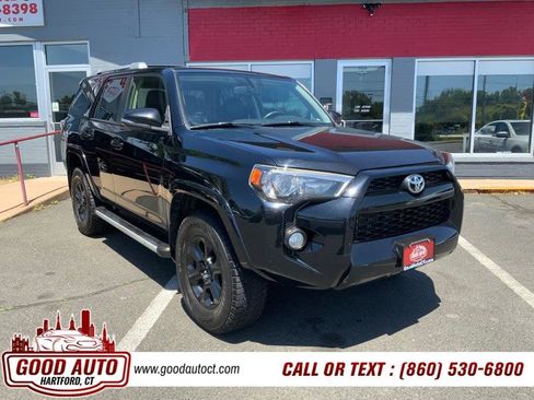 Used 2017 Toyota 4Runner SR5 Premium AWD/4WD image 3