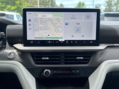New 2026 Ford Explorer Platinum AWD/4WD image 15