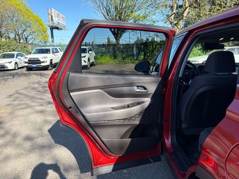 Used 2020 Hyundai Santa Fe SE image 12