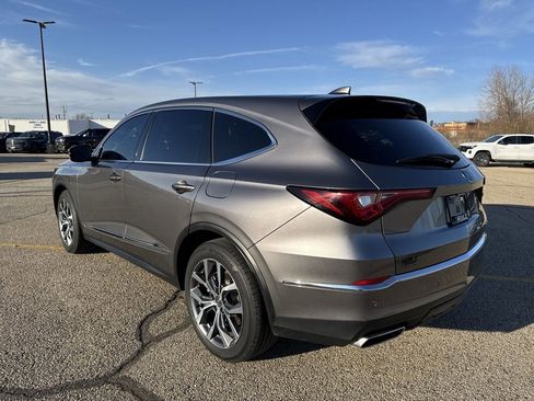Used 2022 Acura MDX SH-AWD w/ Technology Package image 2