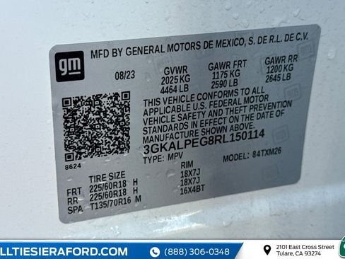 Used 2024 GMC Terrain SLT image 13