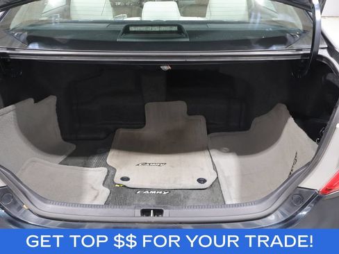 Used 2014 Toyota Camry XLE w/ Leather Package FWD image 5