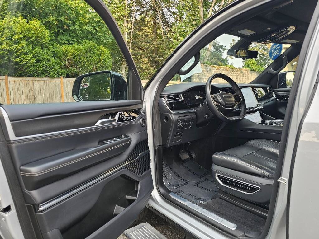 Used 2024 Jeep Grand Wagoneer L Series II w/ Quick Order Packagew 28T AWD/4WD image 23