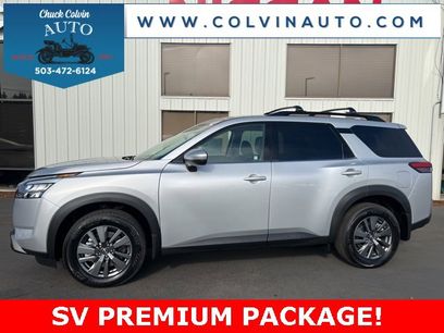 New 2025 Nissan Pathfinder SV w/ SV Premium Package