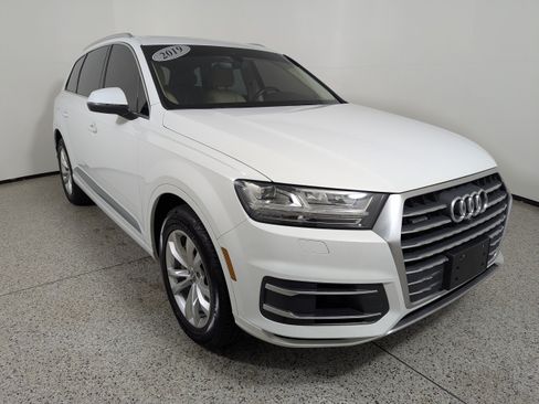 Used 2019 Audi Q7 3.0T Premium Plus w/ Premium Plus Package AWD/4WD image 1