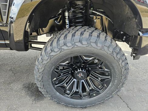 New 2026 Ford F250 Lariat w/ Black Appearance Package image 11