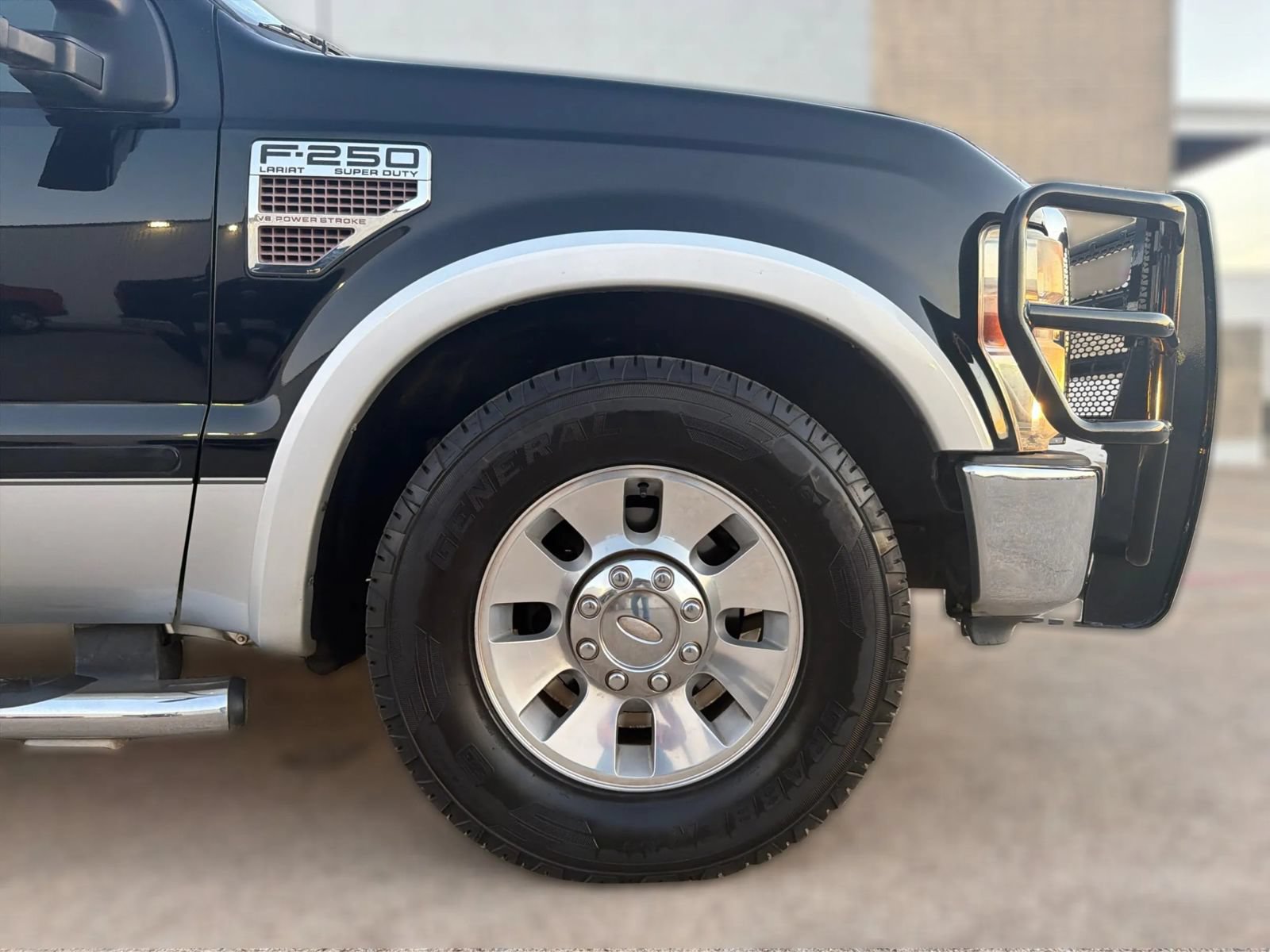 Used 2010 Ford F250 Lariat RWD image 28
