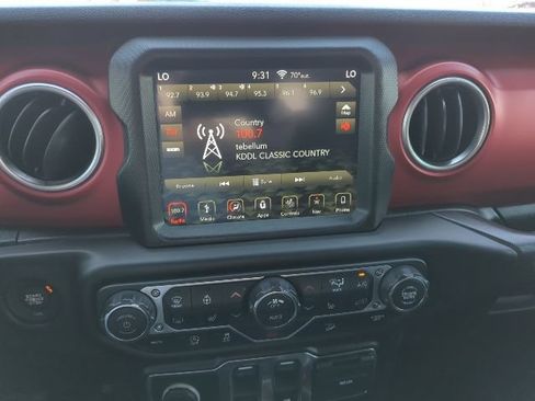 Used 2019 Jeep Wrangler Rubicon AWD/4WD image 7