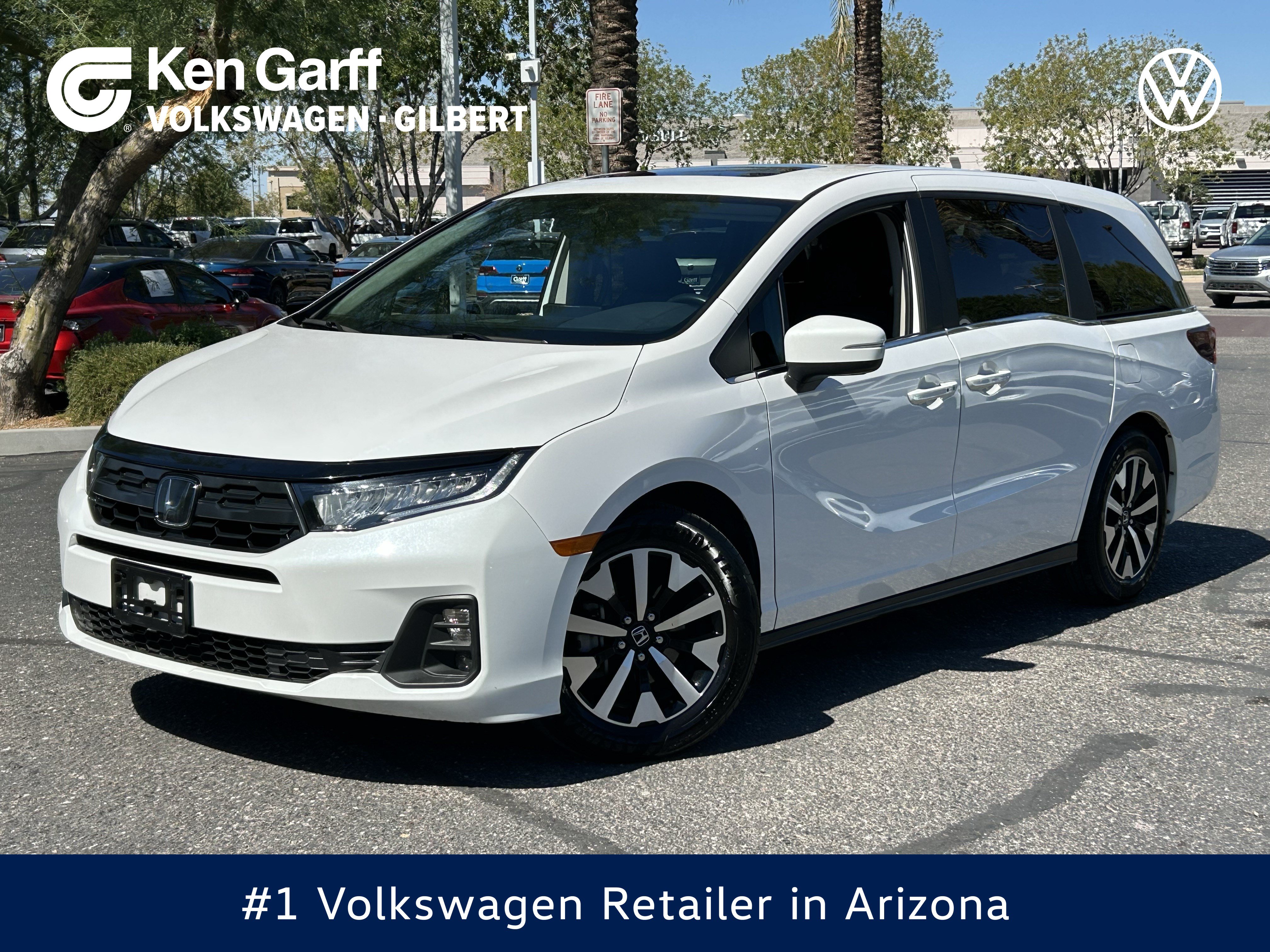 Used 2025 Honda Odyssey EX-L image 1