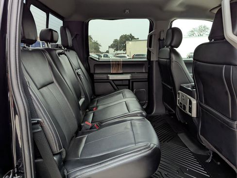 Used 2020 Ford F150 Lariat image 25