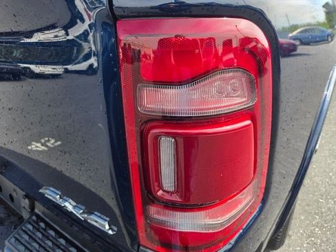 Used 2022 RAM 1500 Limited w/ Trailer Tow Group (B) AWD/4WD image 16