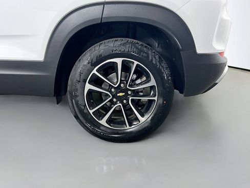 New 2026 Chevrolet TrailBlazer LT w/ LT Cold Weather Package AWD/4WD image 30