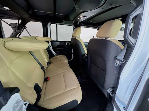 Used 2022 Jeep Wrangler Unlimited Sport AWD/4WD image 26