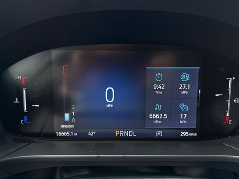 Used 2025 Ford Escape ST-Line image 14