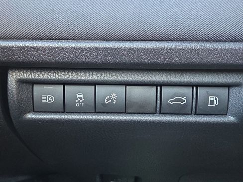 Used 2025 Toyota Camry Hybrid image 21