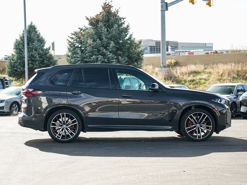 Used 2025 BMW X5 M60i image 4
