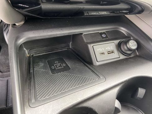 Used 2024 INFINITI QX50 Luxe w/ Accent Package FWD image 26