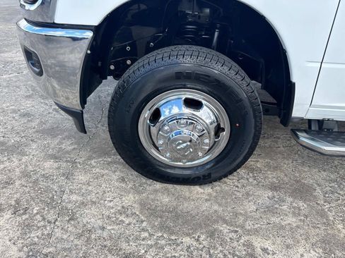 Used 2024 RAM 3500 Big Horn image 12