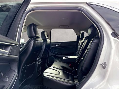 Used 2022 Ford Edge Titanium w/ Class II Trailer Tow Package image 9