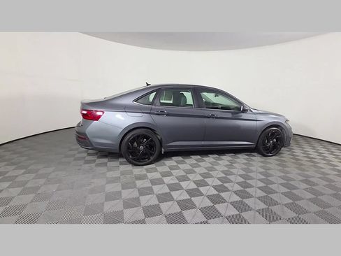 Used 2025 Volkswagen Jetta SE w/ Sunroof Package FWD image 37