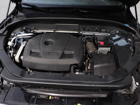 Used 2019 Volvo XC60 T6 Momentum w/ Premium Package AWD/4WD image 43