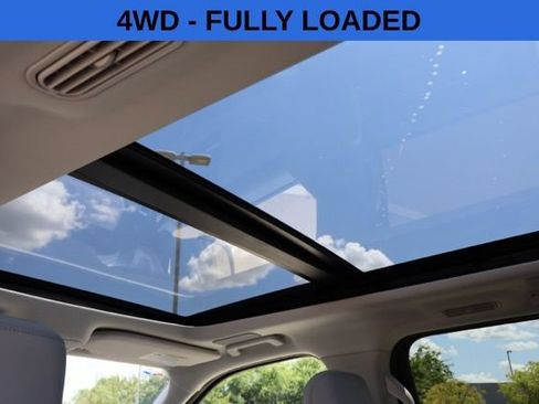 Used 2025 Ford Expedition Platinum w/ Driver's Package AWD/4WD image 7