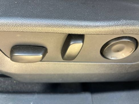 Used 2025 Buick Envision Sport Touring AWD/4WD image 7