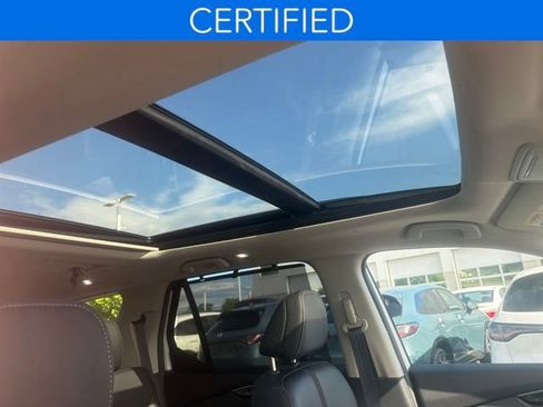 Certified 2025 Honda Pilot Touring image 19