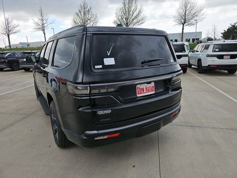 New 2026 Jeep Grand Wagoneer 4WD image 3